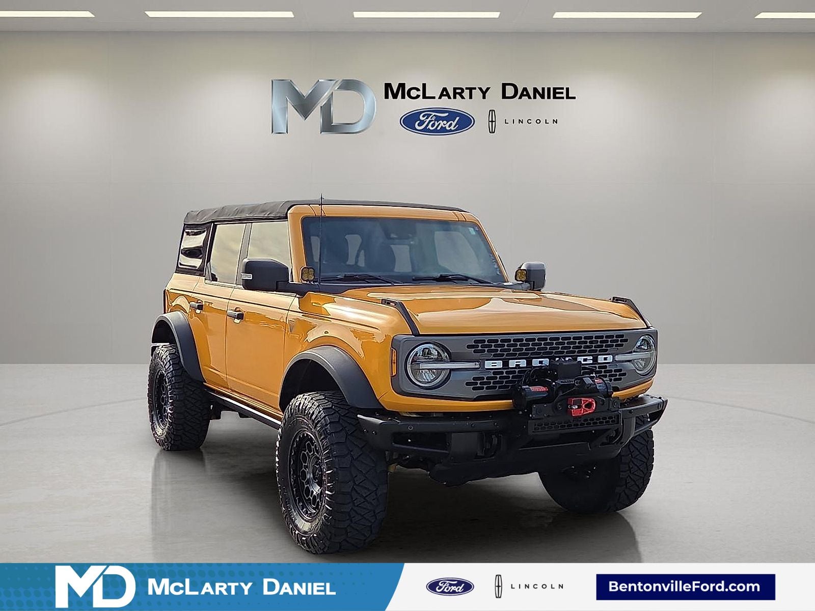 2021 Ford Bronco Badlands in Orange Metallic — front three-quarter view