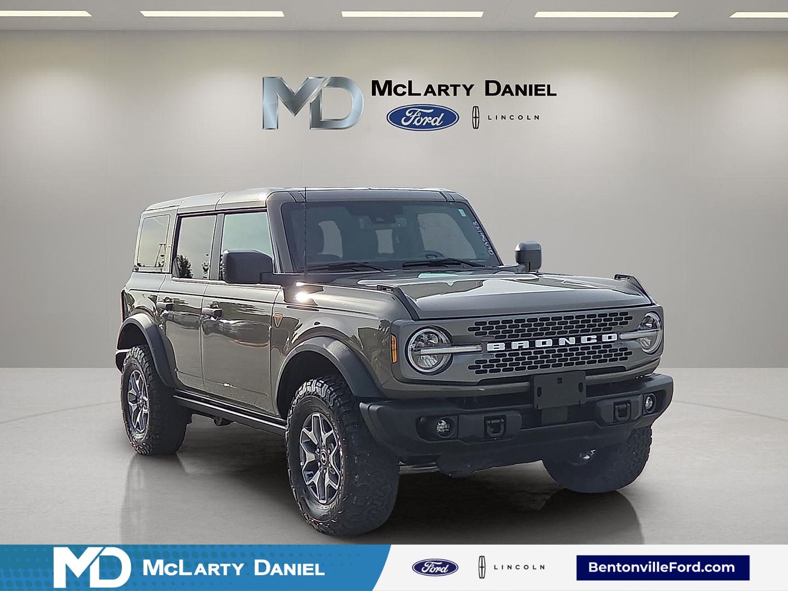 2025 Ford Bronco Badlands in Marsh Gray — front three-quarter view