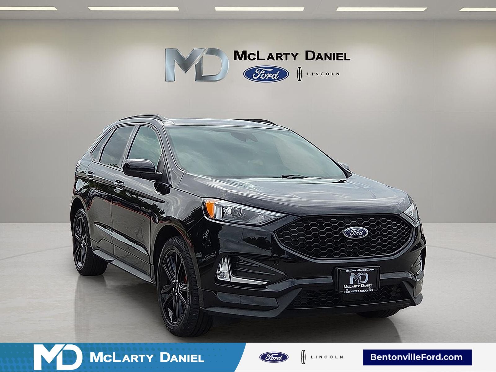 2024 Ford Edge ST Line in Black Metallic — front three-quarter view