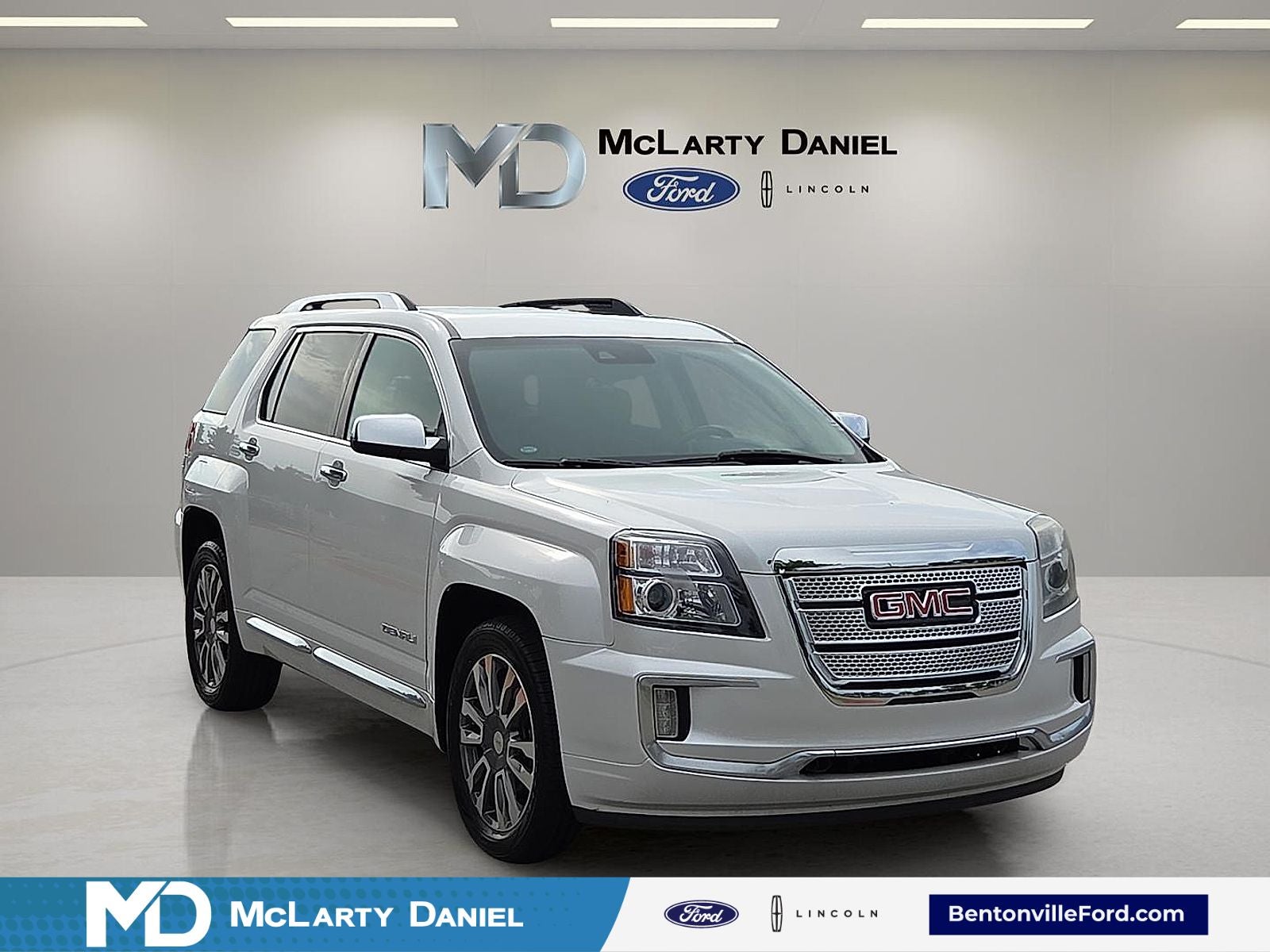2017 GMC Terrain Denali in White Frost Tricoat — front three-quarter view