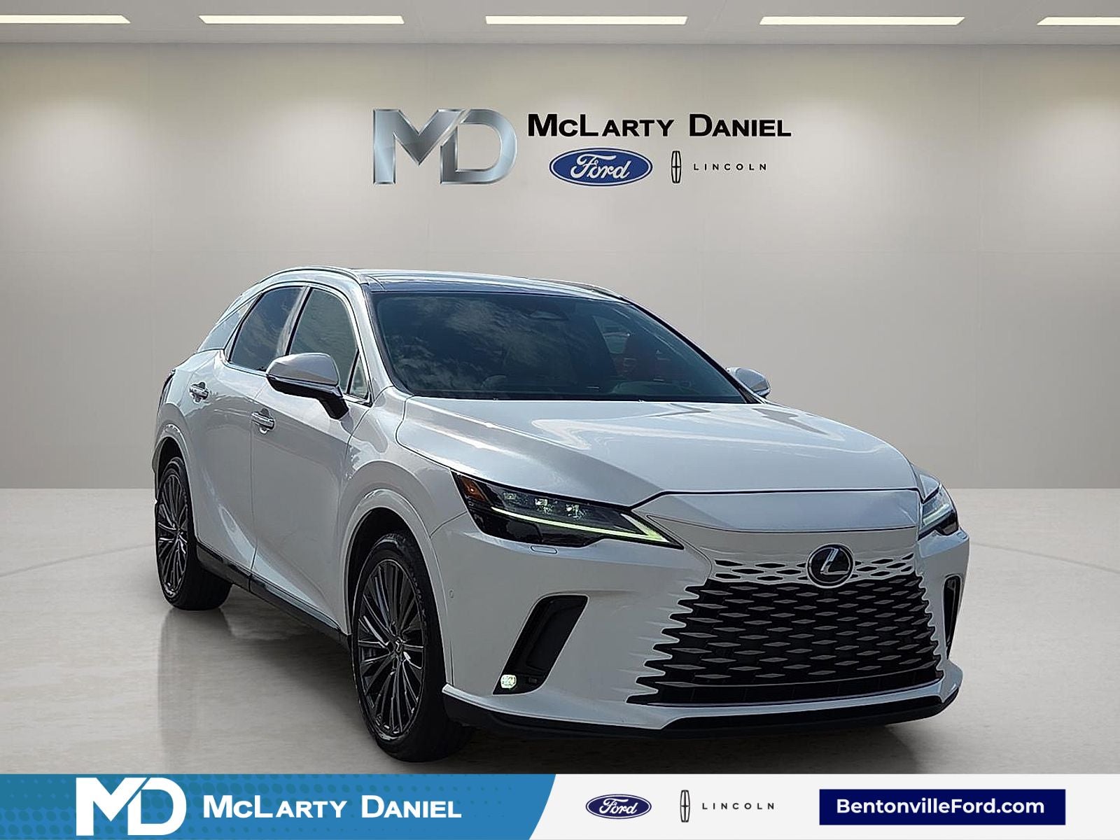 2024 Lexus RX 350 Luxury in Eminent White Pearl — front three-quarter view