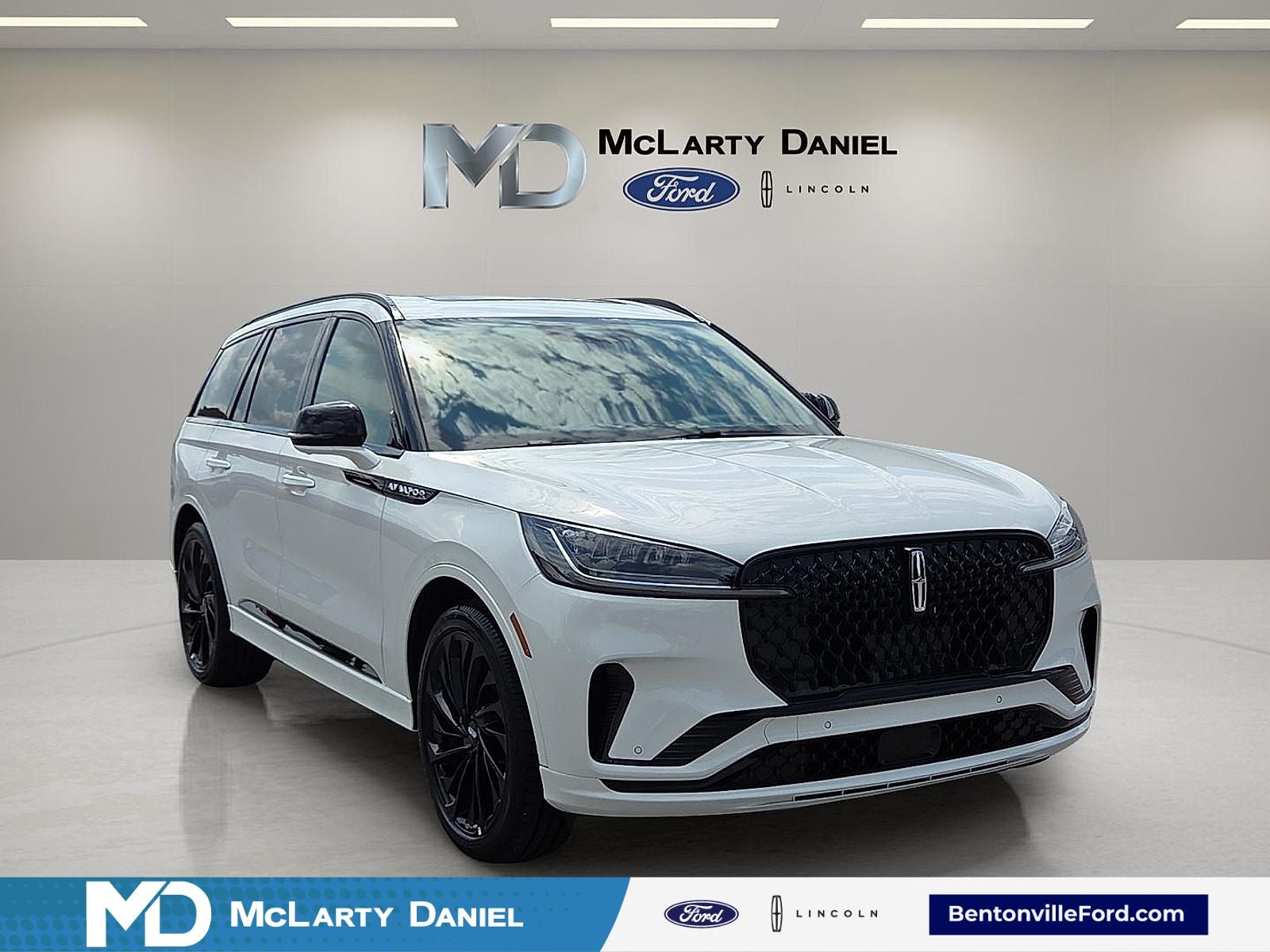 2026 Lincoln Aviator Reserve in Pristine White Metallic Tri-Coat — front three-quarter view