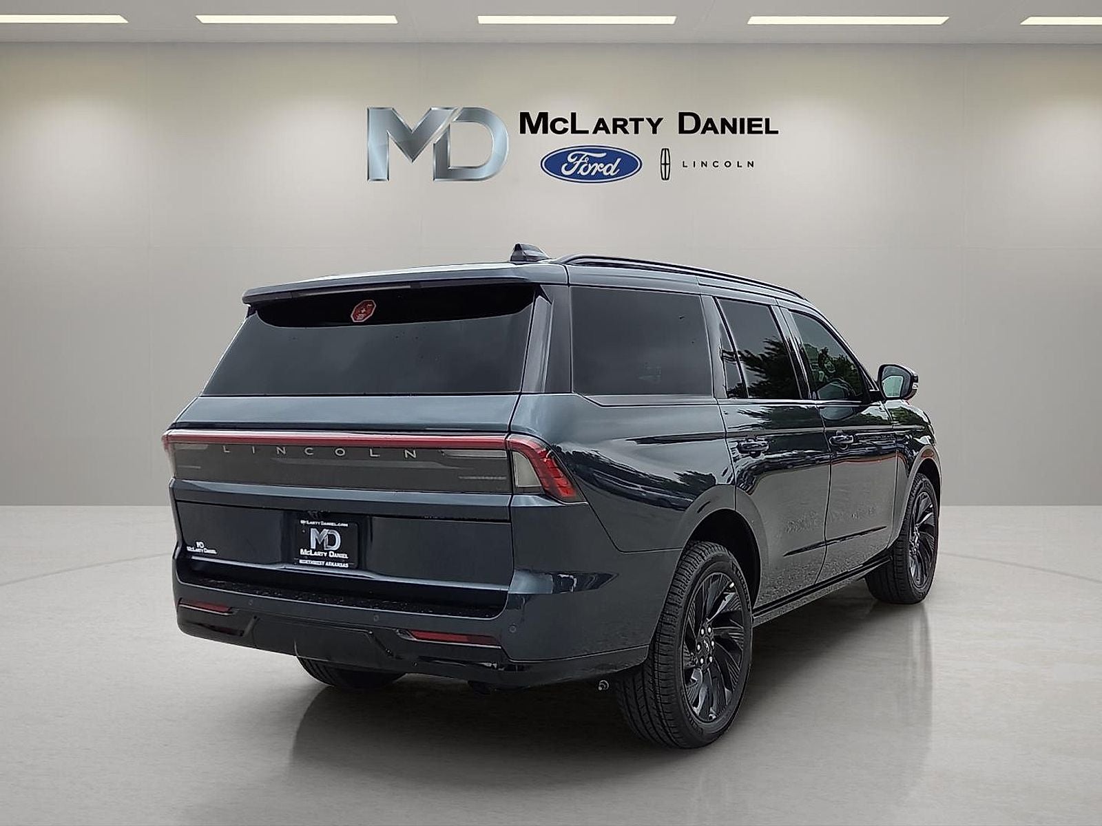 2026 Lincoln Navigator — detail view
