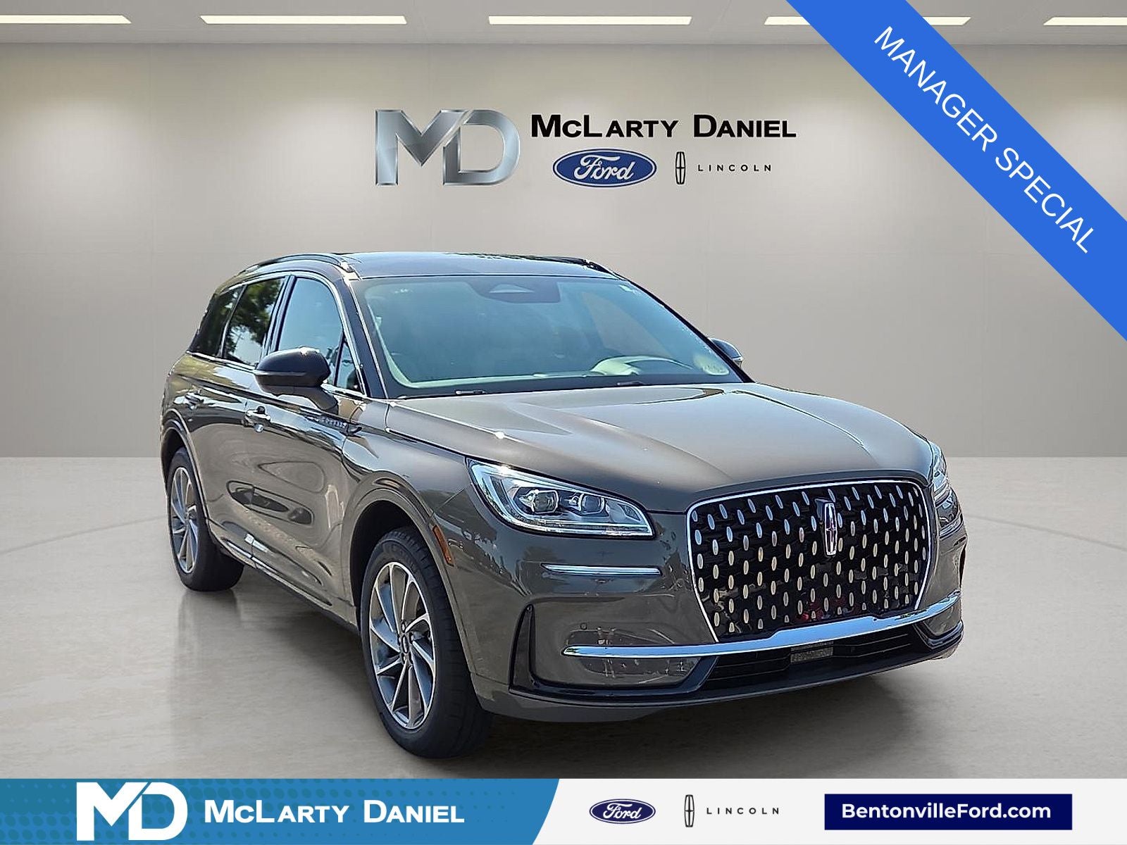 2025 Lincoln Corsair Plug-In Hybrid