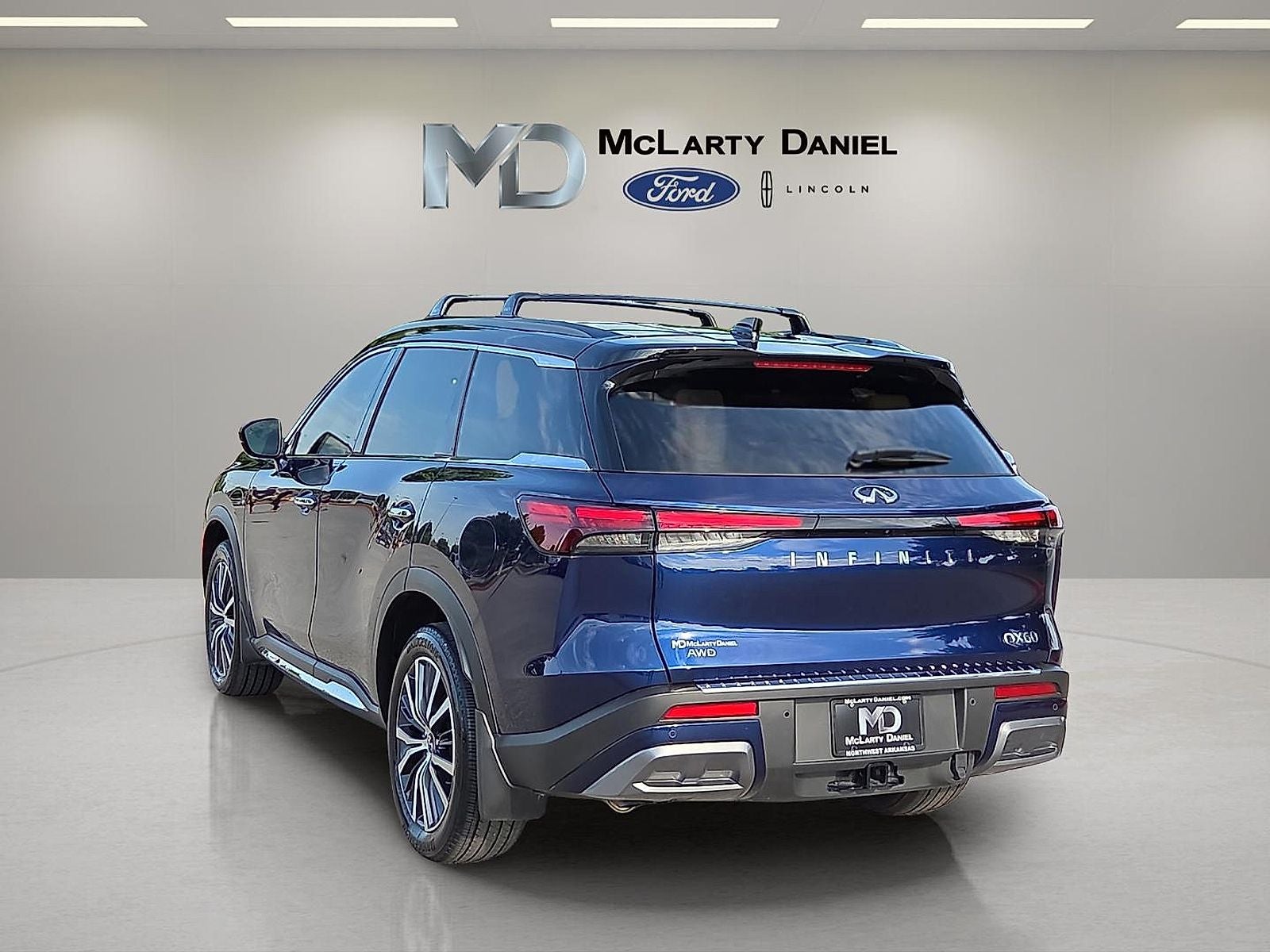2025 INFINITI QX60 — interior view